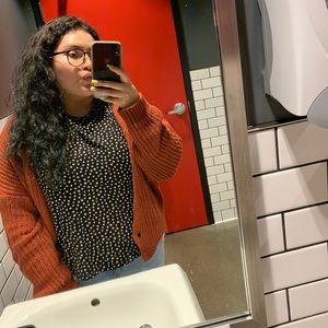 Meet your Posher, Sherry